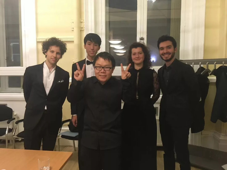 特别喜讯！川音籍学子——王心源荣获利兹国际比赛第三名及最受观众欢迎奖！
